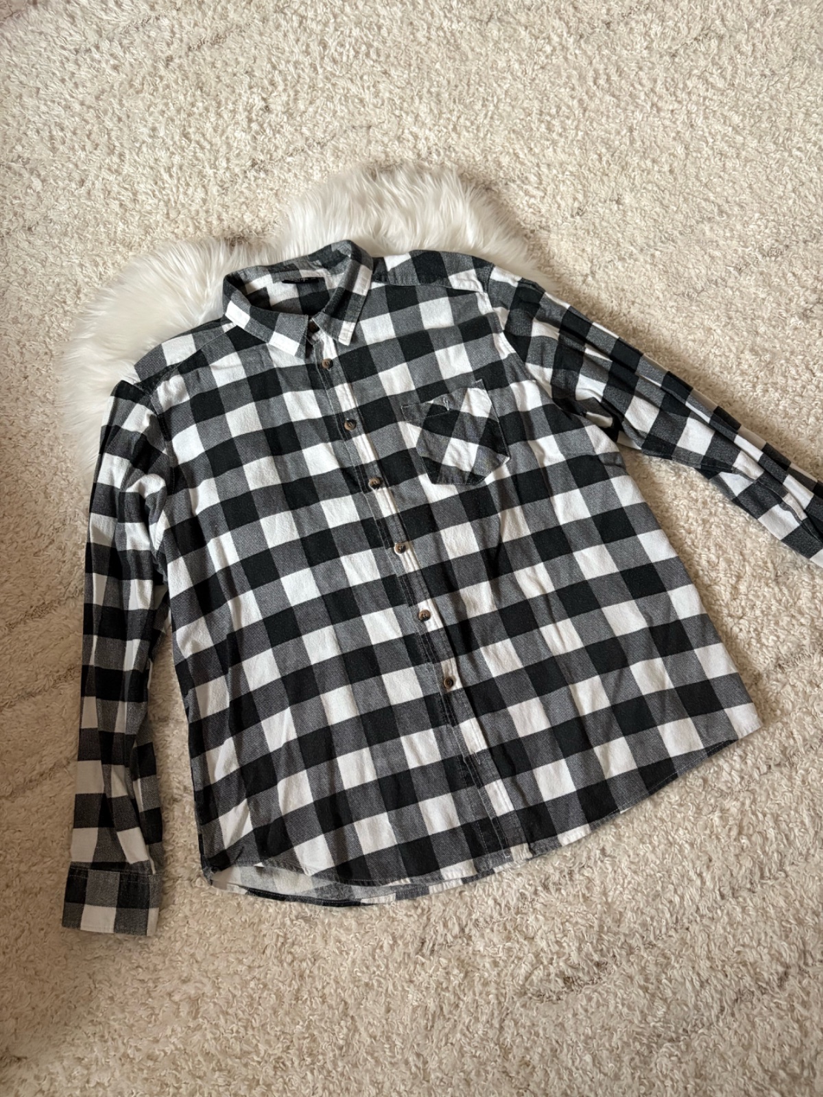 Chemise pour hommes à carreaux noir et blanc tendance 🖤