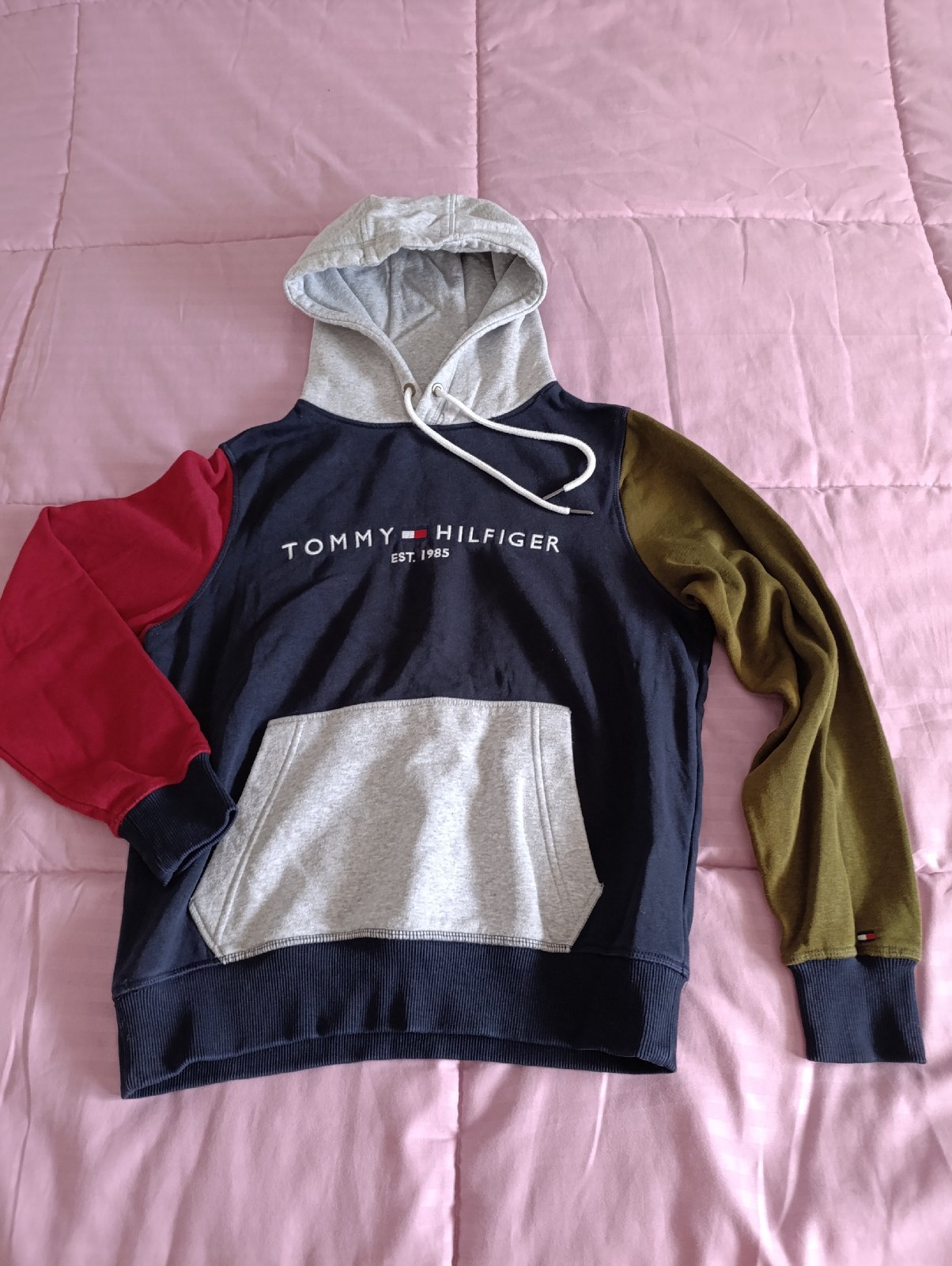 Sweat-shirt Tommy taille XS