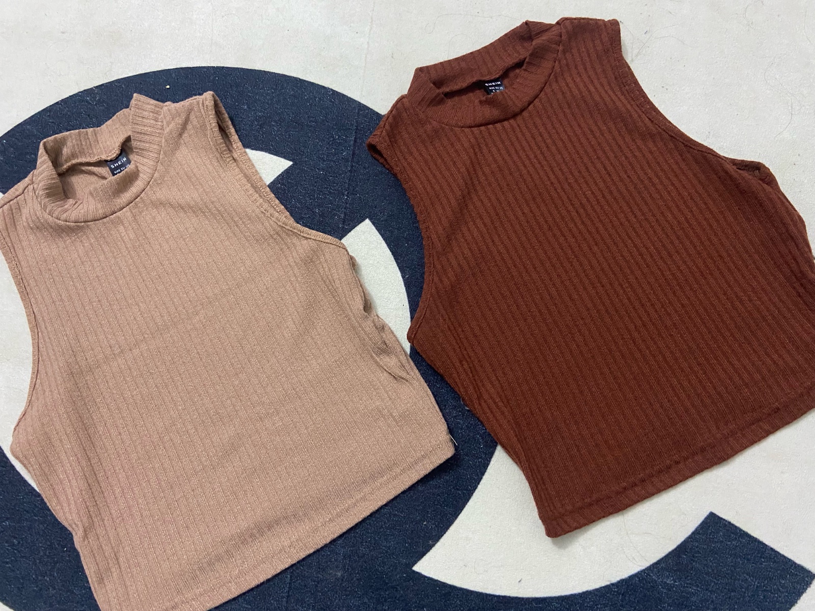 Deux tops