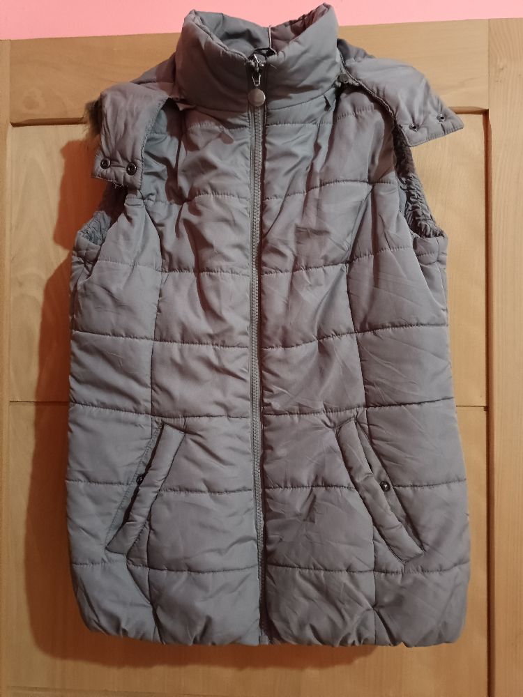 Veste sans manches matelassée grise