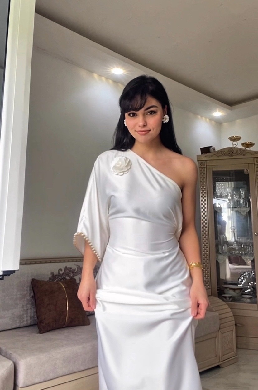 Une robe / jeba moderne  