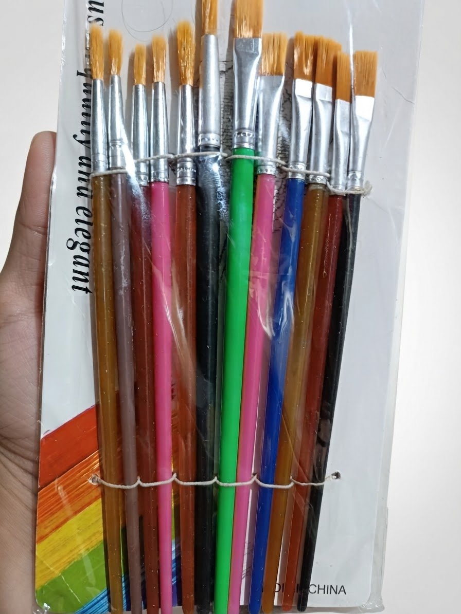 Lot pinceaux arts