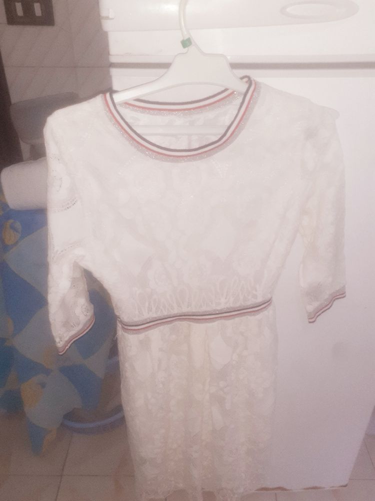 ROBE DENTELLE BLANCHE