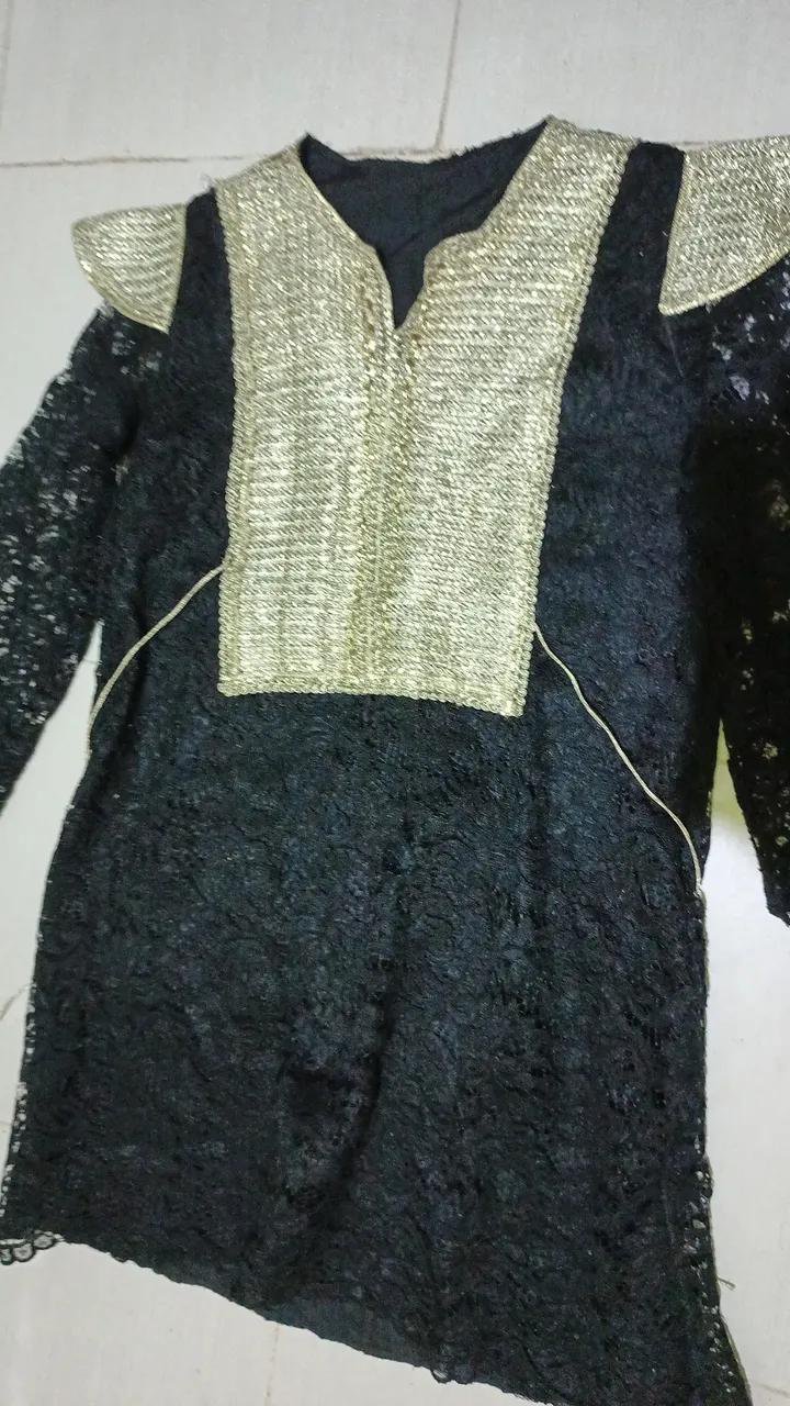 Robe artisanale taille 40 toulha tahet rokba couleur doré w noir
