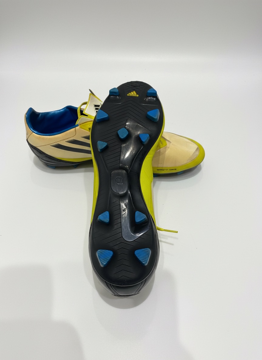 Crampons adidas f 50
