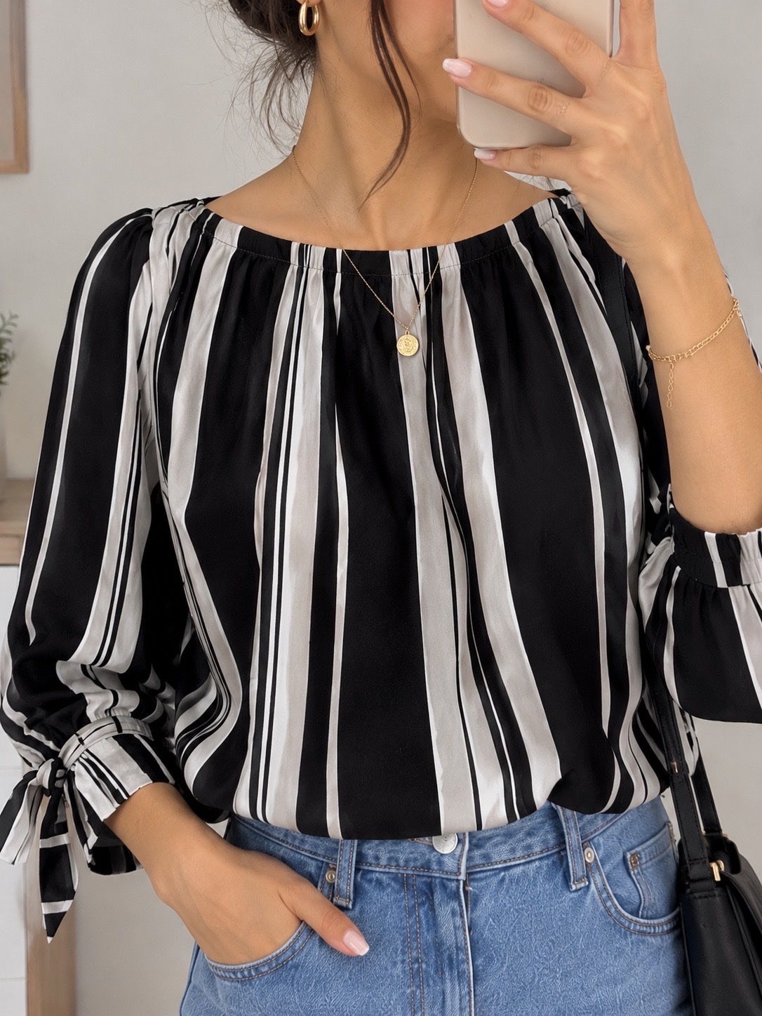 Chemise rayé blanche et noire