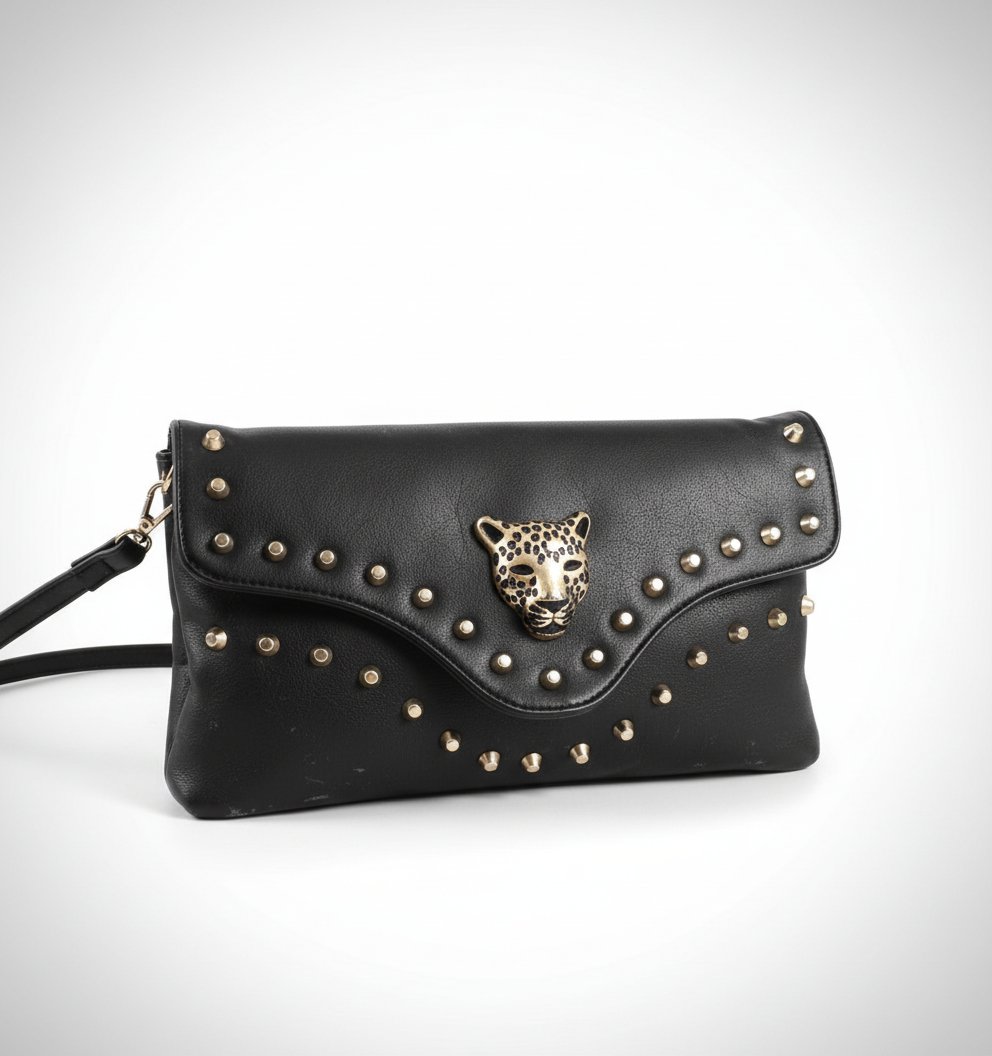 🫆🫆 magnifique  Pochette soiree avec tête de lion en excellent  état  a excellent  prix