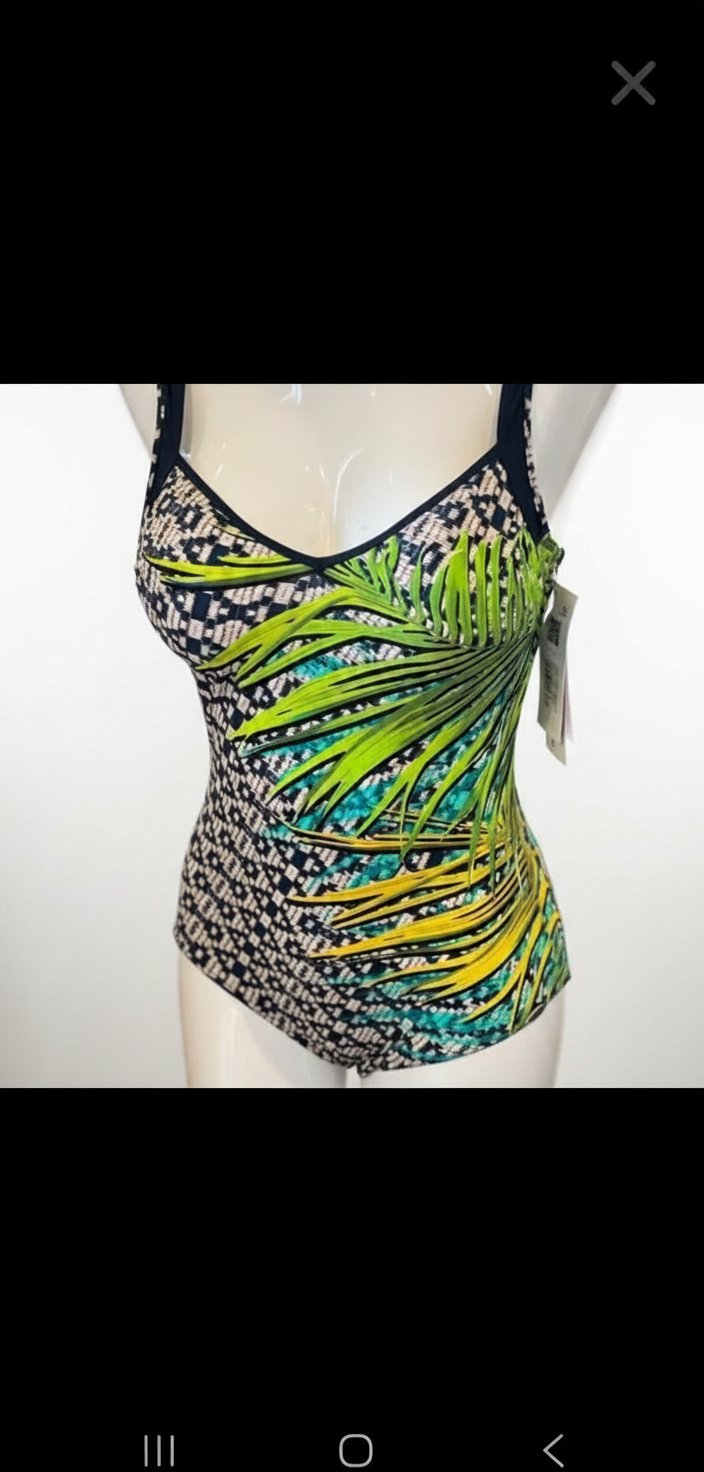 🫆🫆 je vends ce maillots  en très bon état 