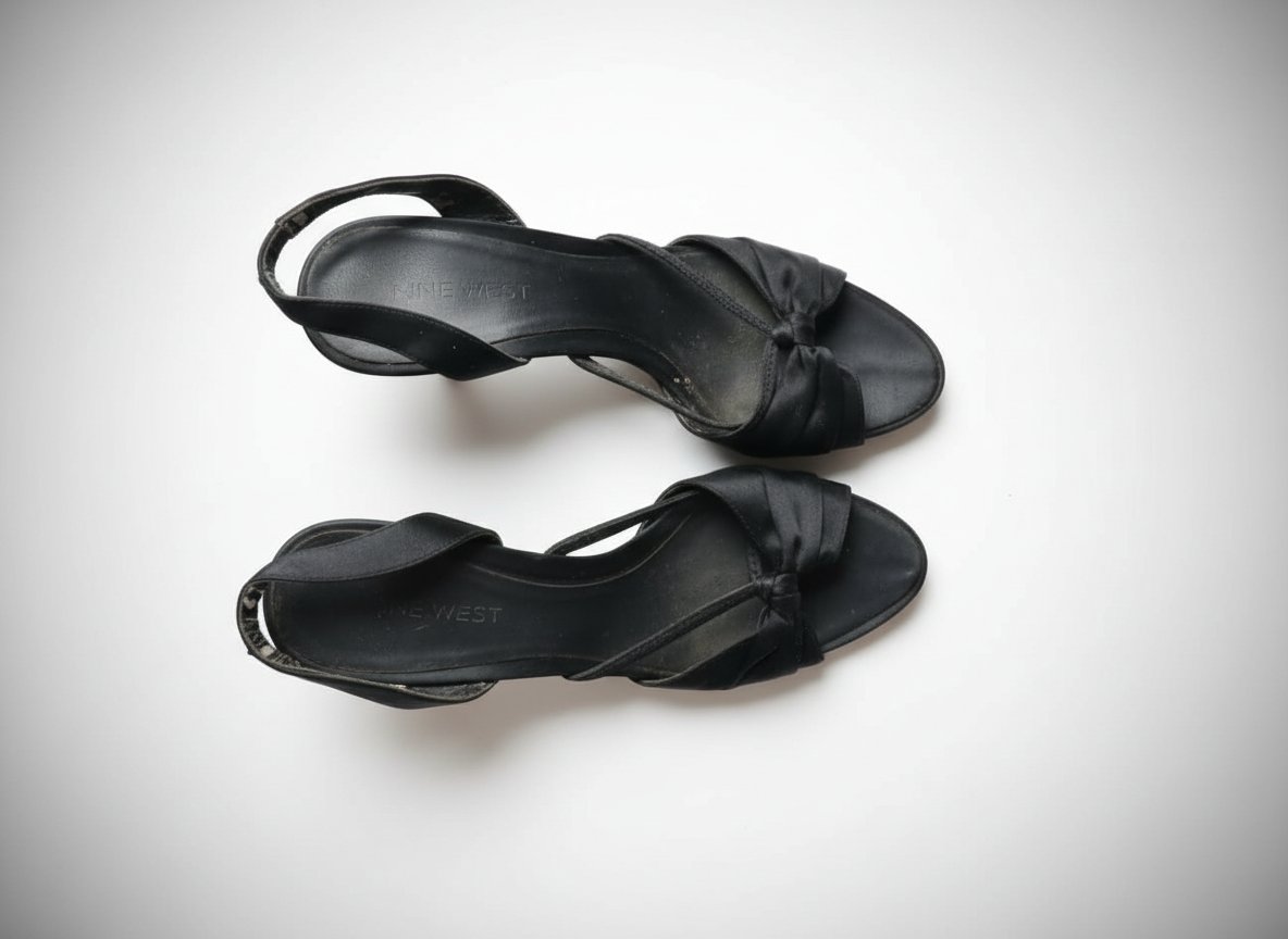 🫆🫆 Belle paire 37.   d’Escarpins Importées  de DUBAI TOUTES 