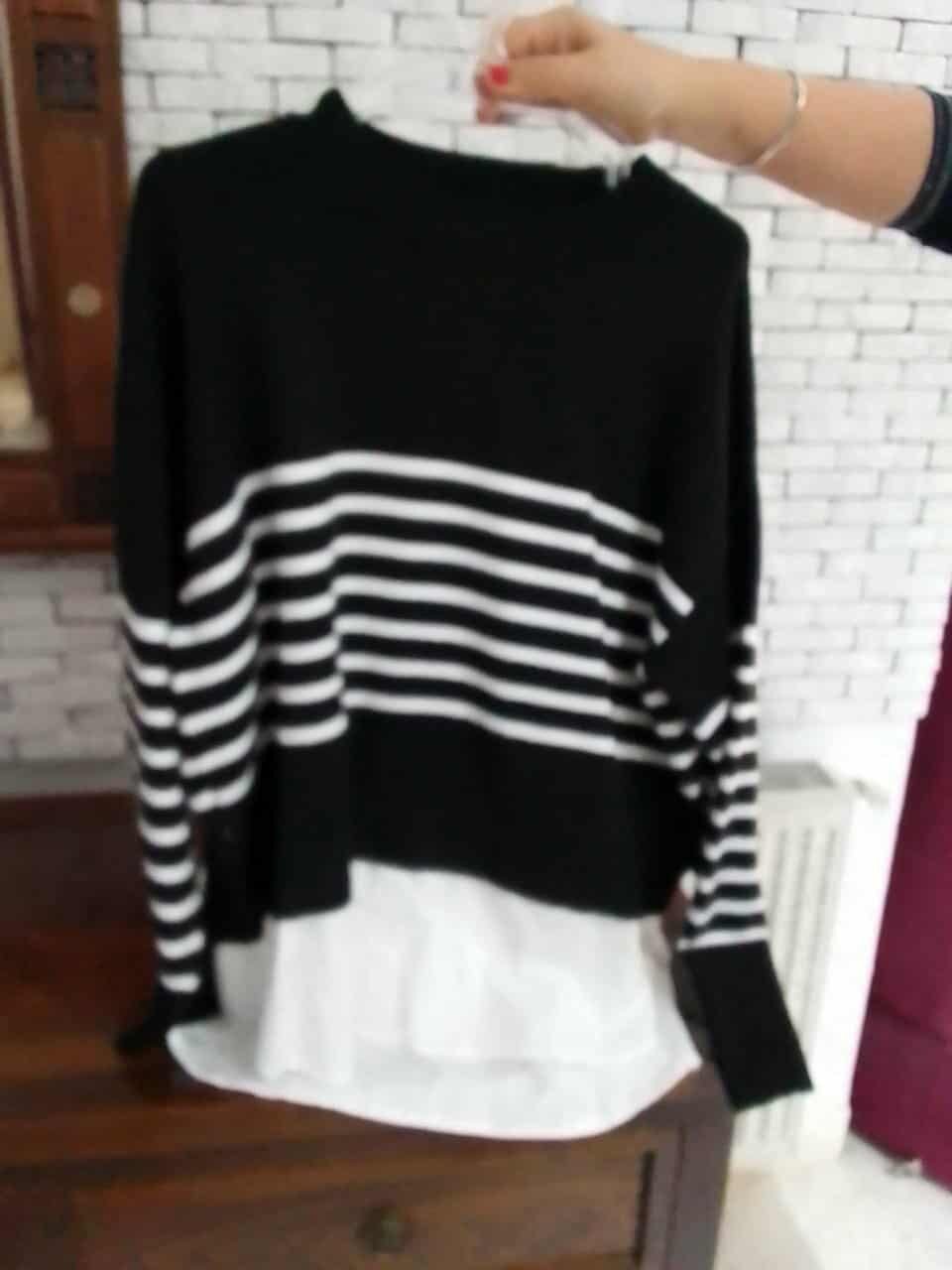 🫆🫆Magnifique  Pull é meme temps chemise blanche  jamais porté  MANGO TAILLE 22/44