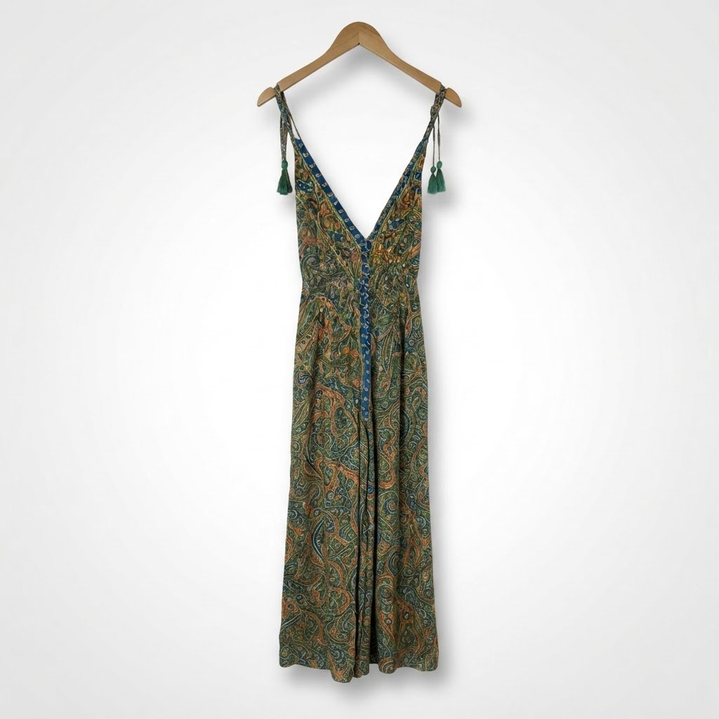 MAGNFIQUE  robe de plage ou de sortie .importée de sicile, .Portée  par une 36/38/40 avec fermeture  clair par derrière 
