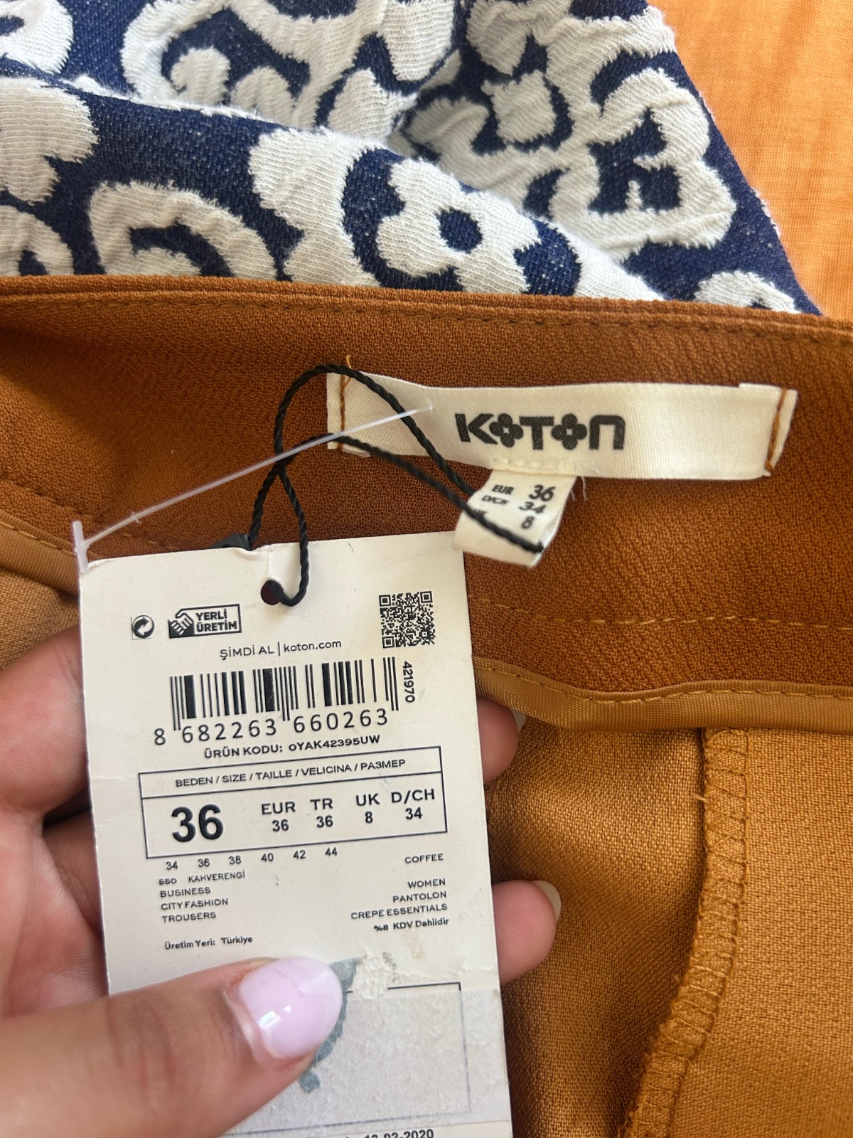 Pantalon tailleur neuf 