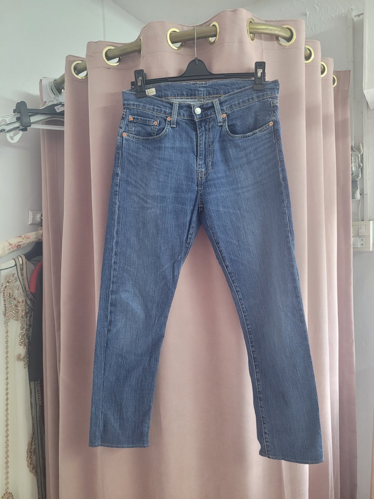Jean droit levis
