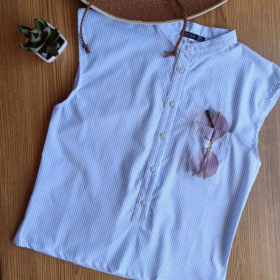 t-shirt taille haute bleu et blanc