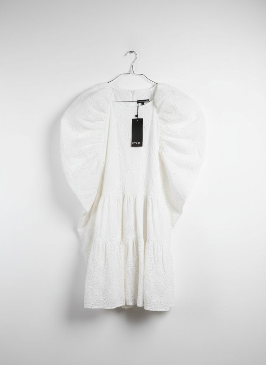 Robe manches bouffantes 