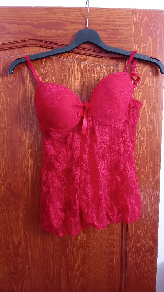 Lingerie rouge