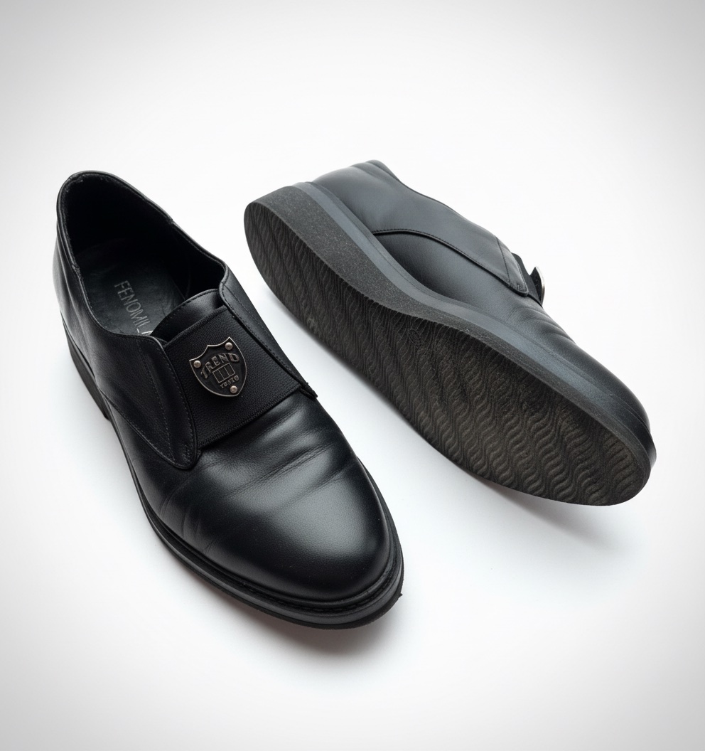 Chaussures en cuir noir 