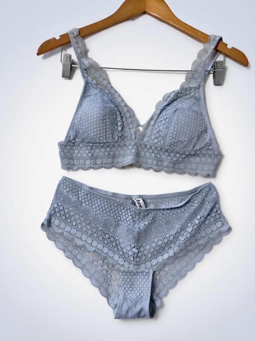 Ensemble de slip et soutien-gorge Etam en bleu