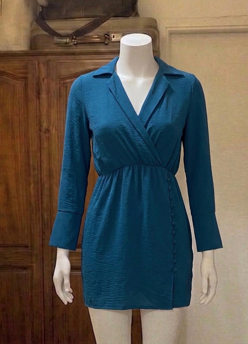 Robe bleu marine jamais porté