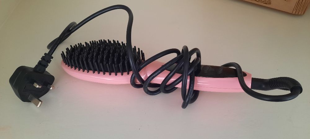 Brosse lissante et chauffante