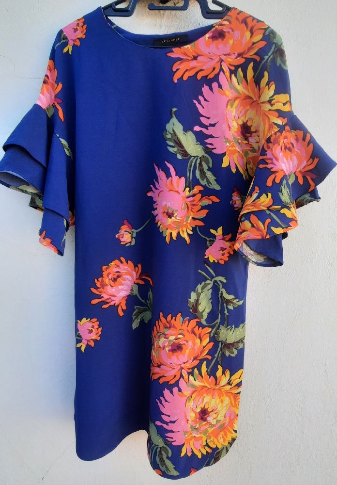 robe mi-courte