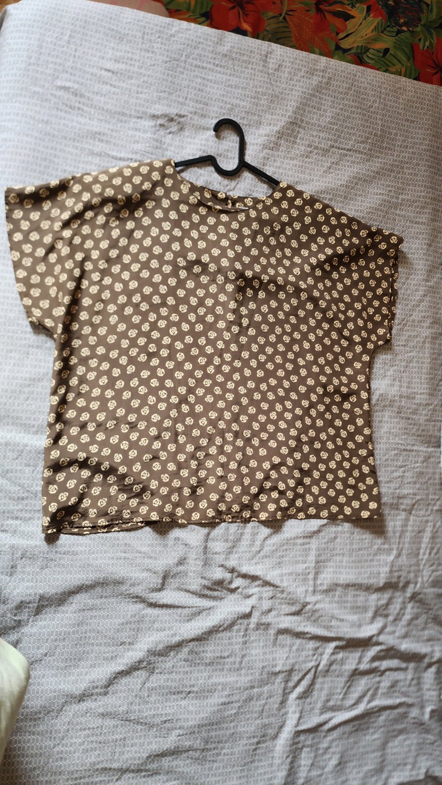 Pull style blouse