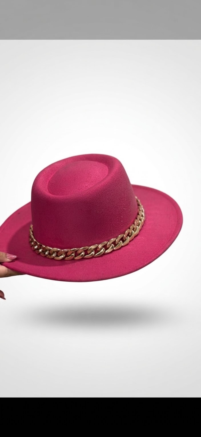 Chapeau fuchsia STRASS avec chaîne dorée 🩷