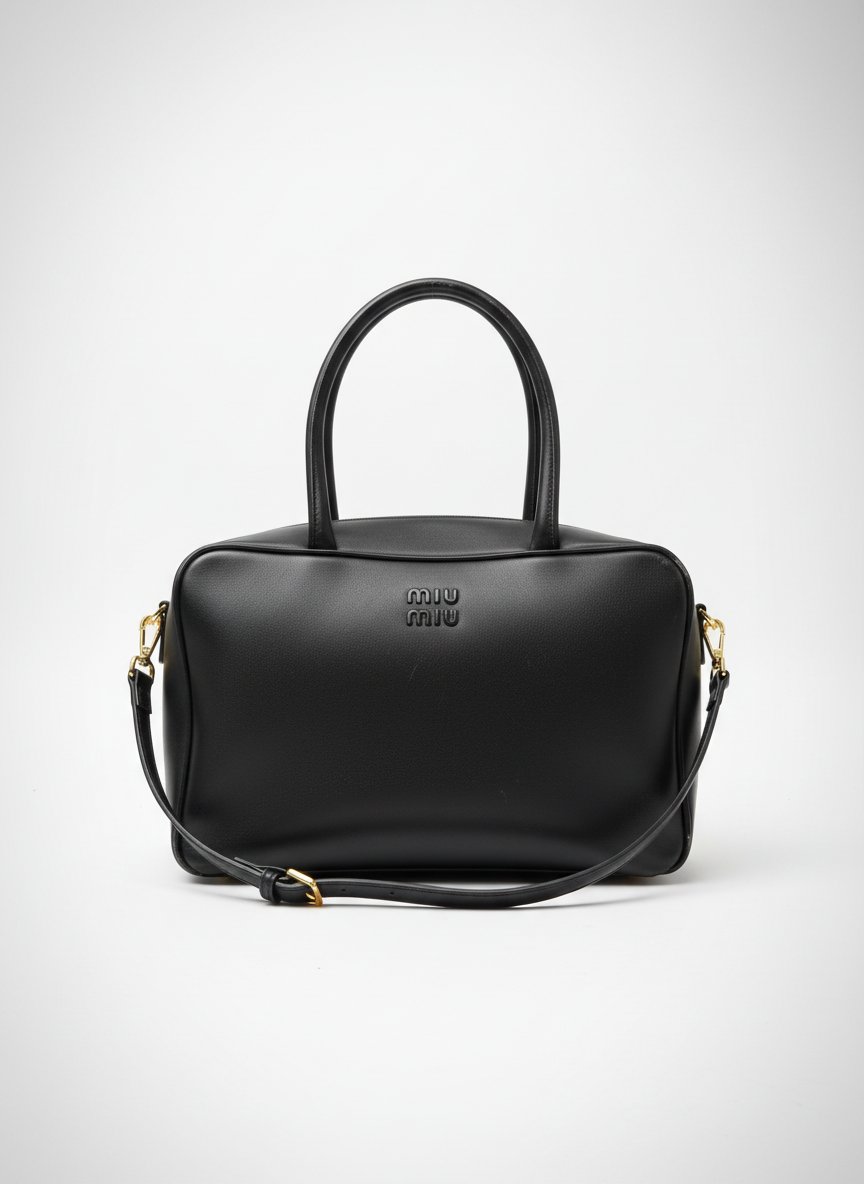 Sac à main de la marque miumiu avec Qr code