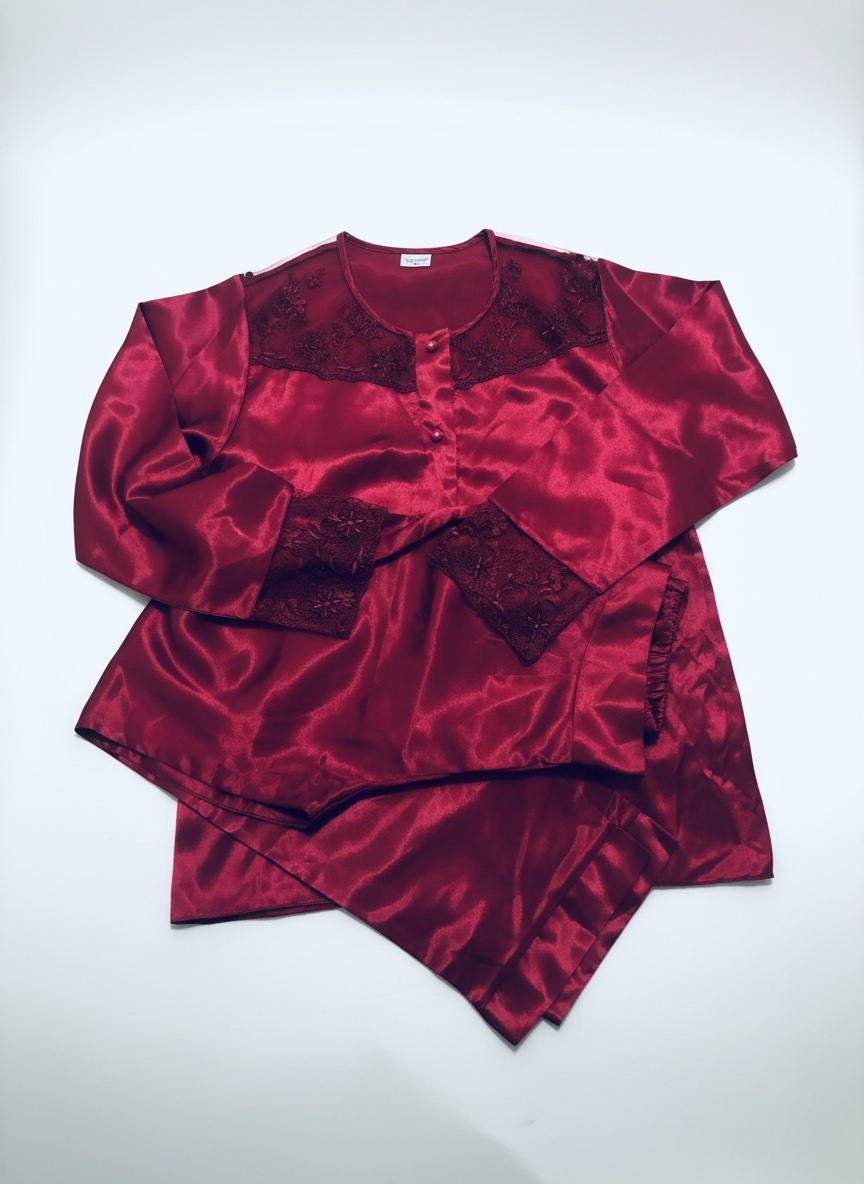 Pyjama satine rouge