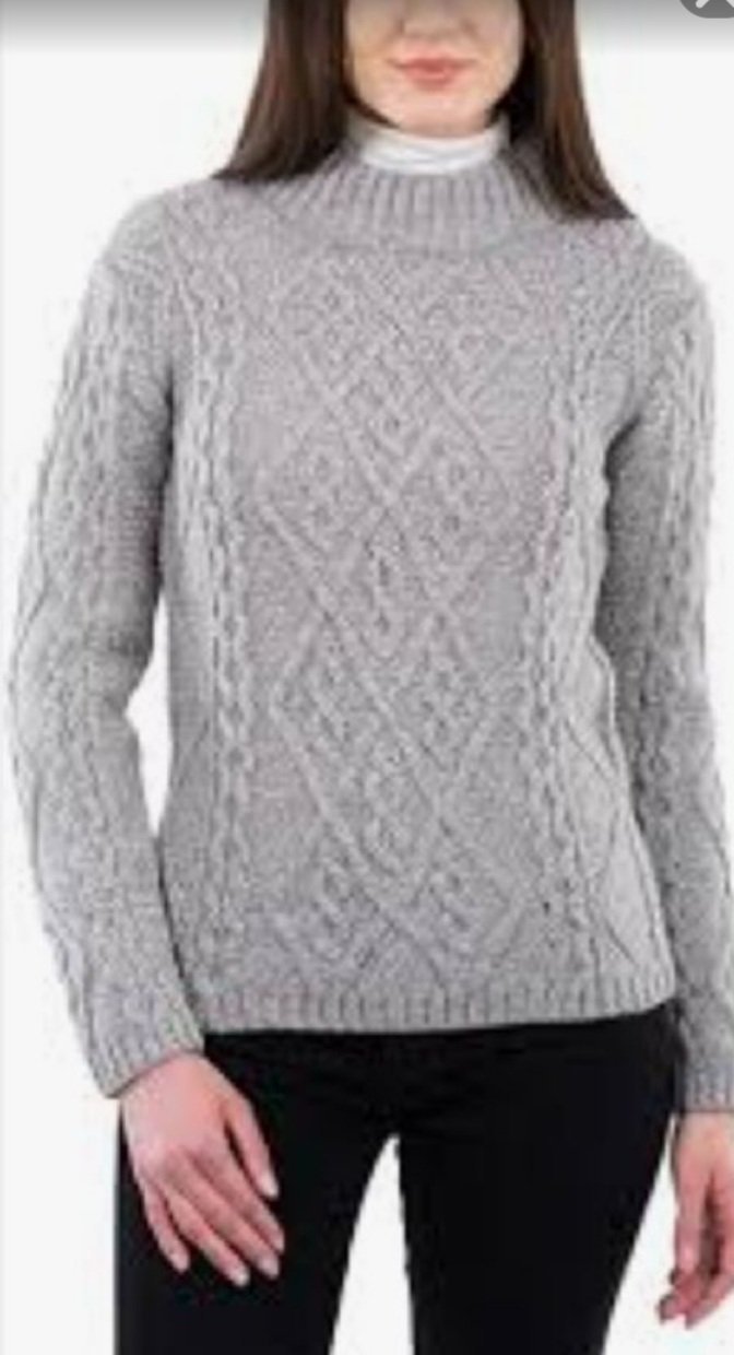 Pull  avec strass la   marque  joe fresh 