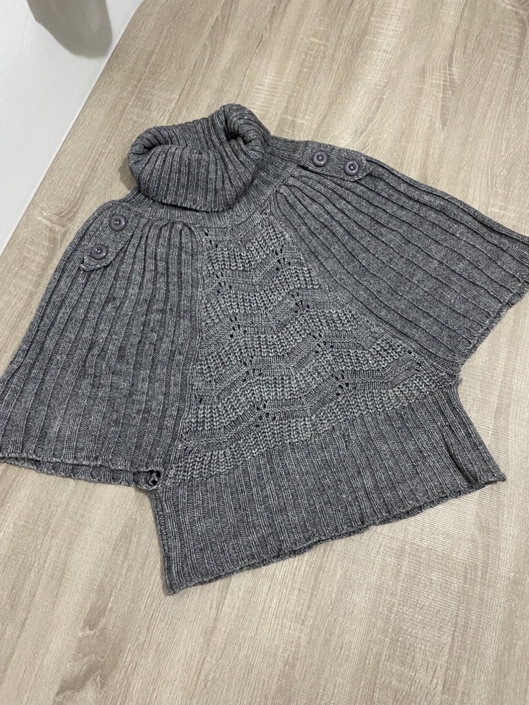 Cape Pull Poncho en laine gris 