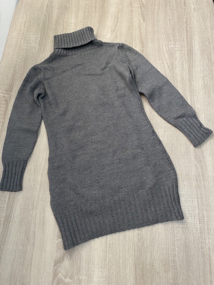 Pull col montant