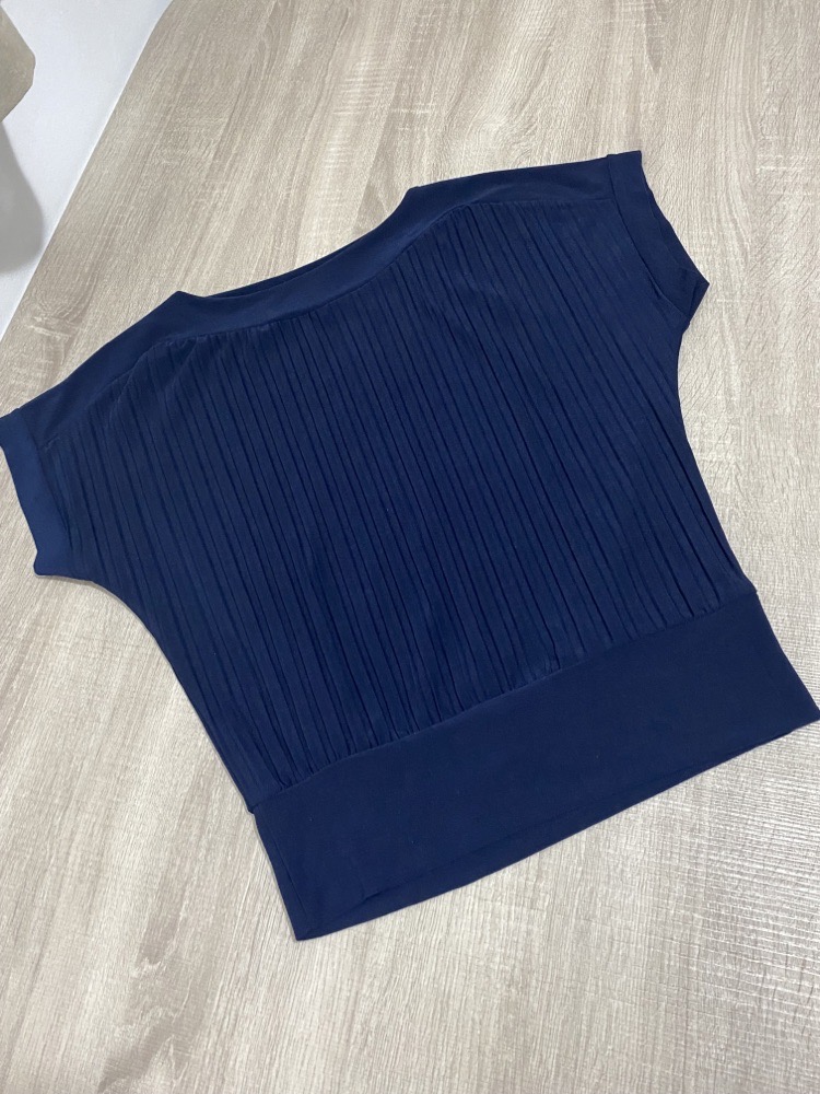 Pull bleu