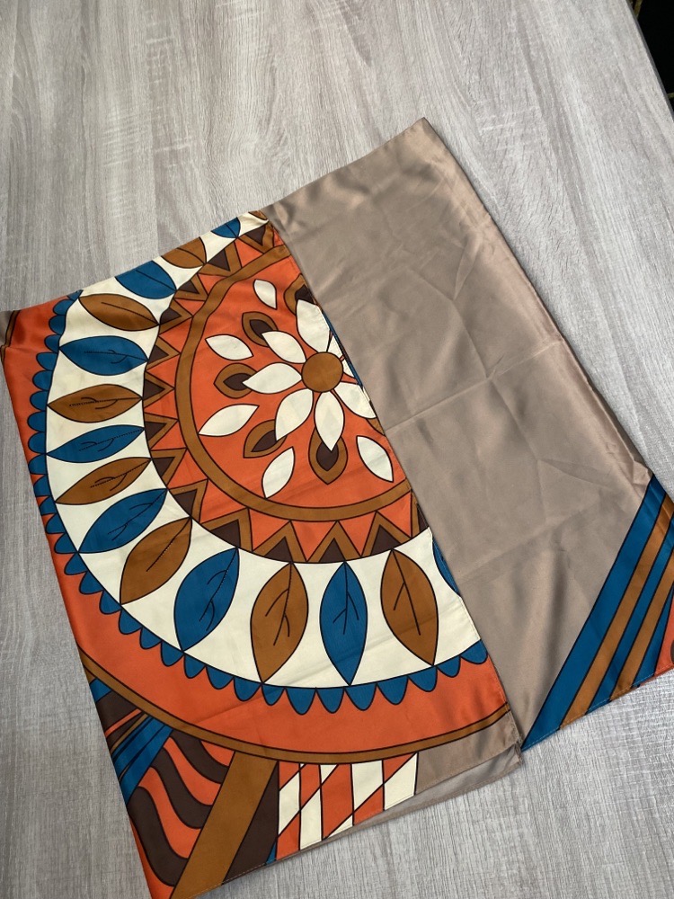 Foulard satiné
