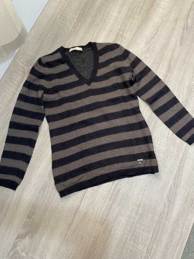 Pull col V