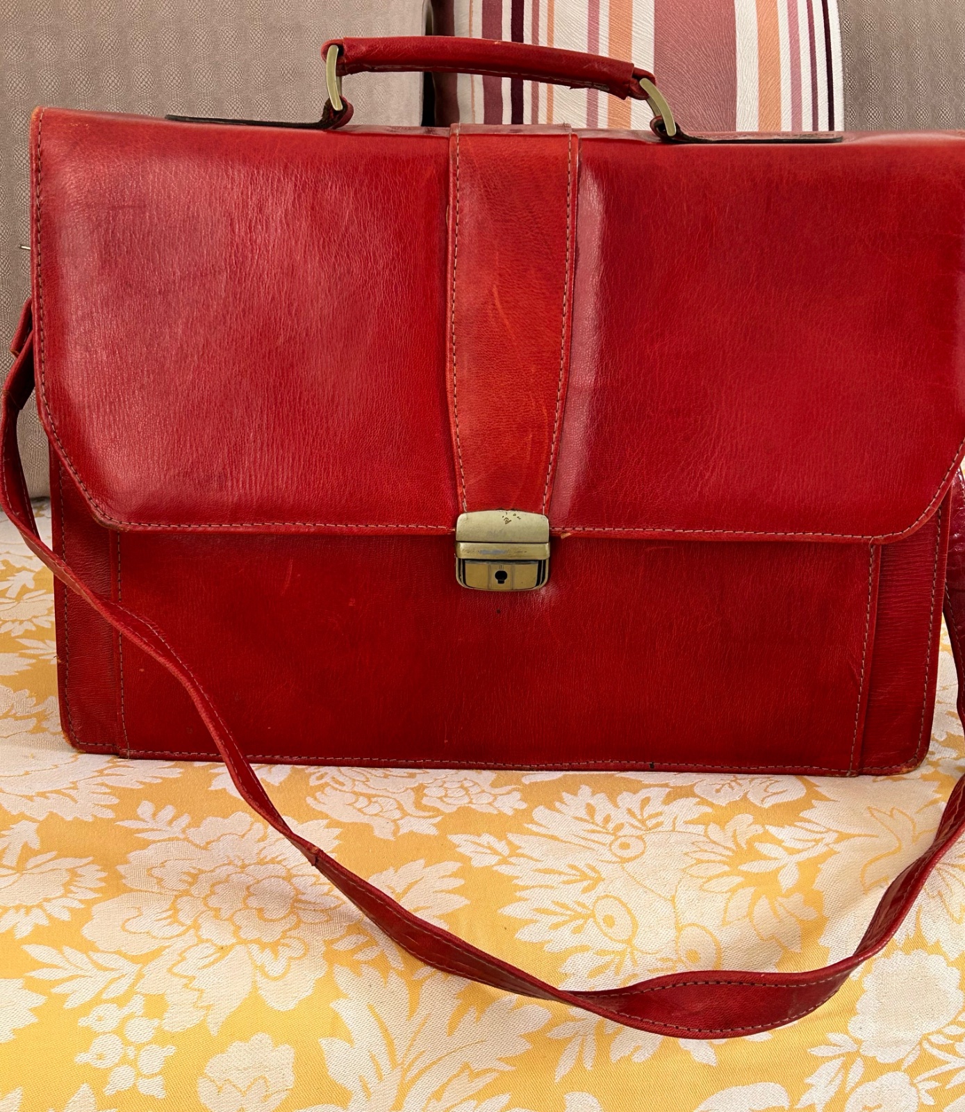 Sac en cuir avec bandoulière