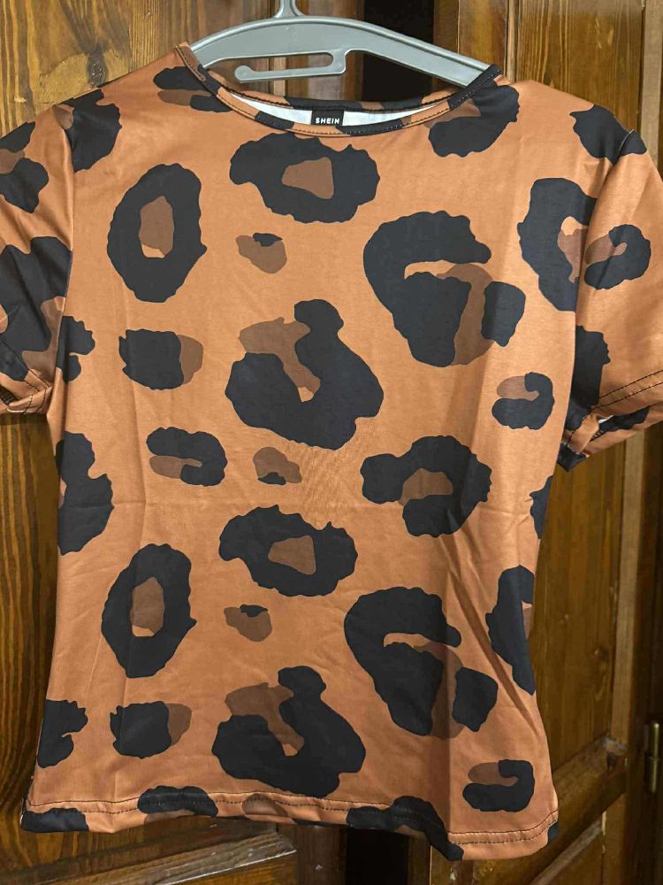 Pull tigre tissu lycra