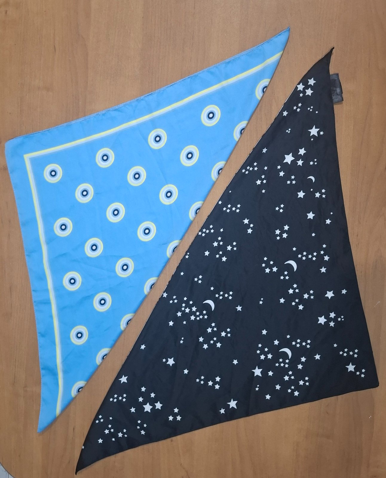 2 foulards stylés 