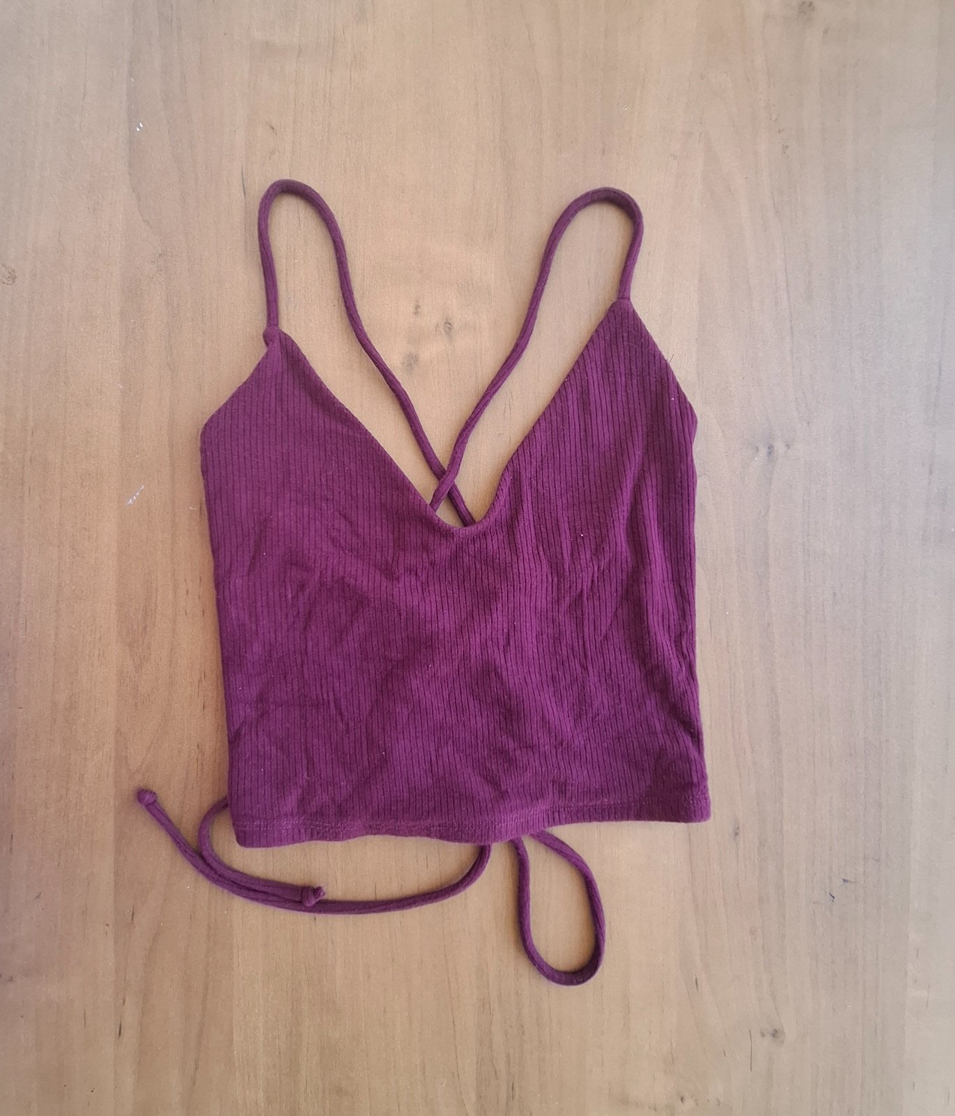 Crop top décolleté en v dos nu à laçage croisé