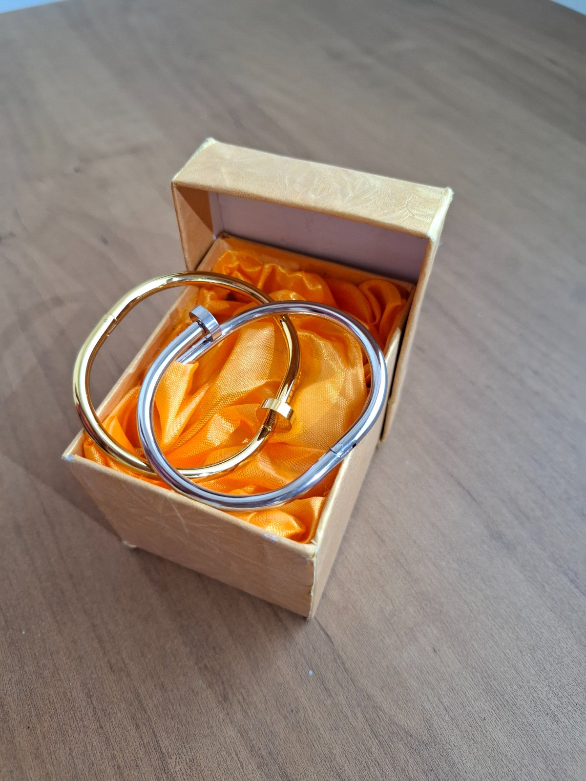 Bracelet clou cartier(acier inoxydable) 