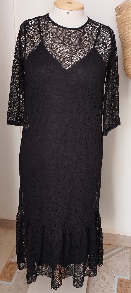 robe dentelle Zara