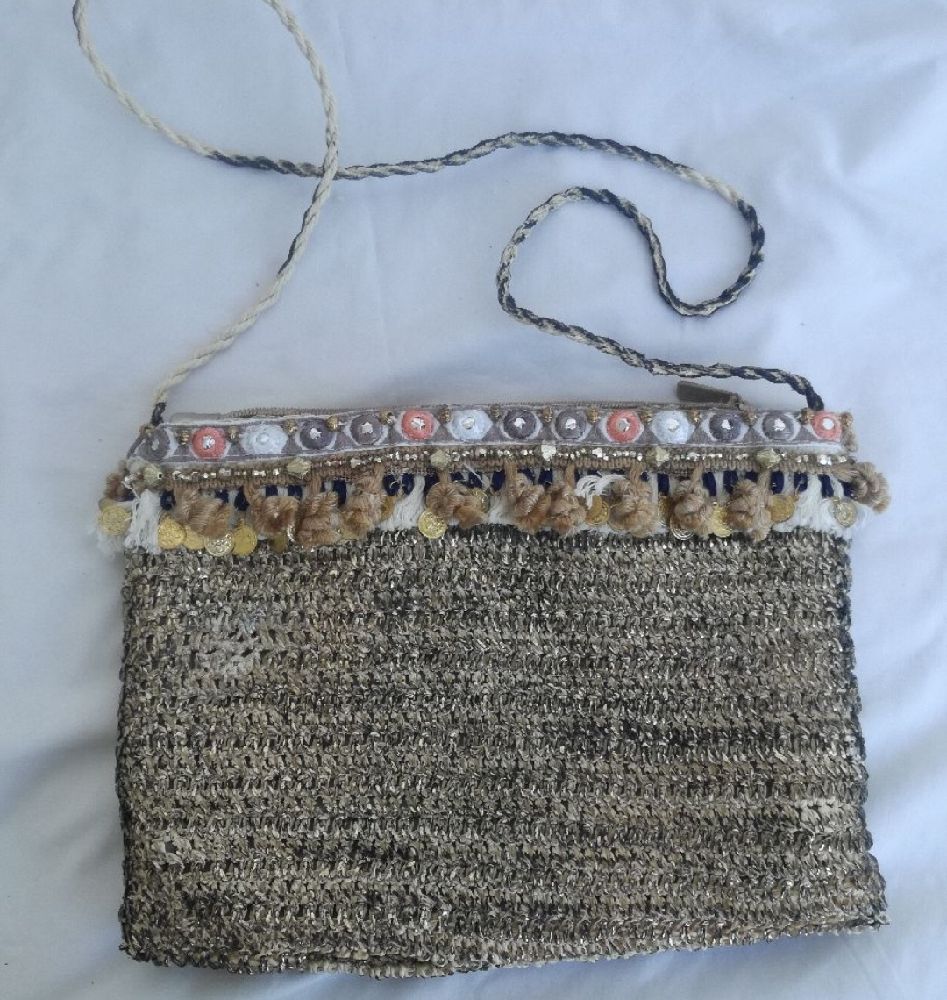 pochette brodée 3