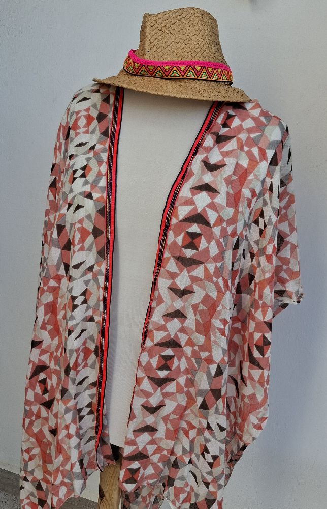 Chapeau et poncho