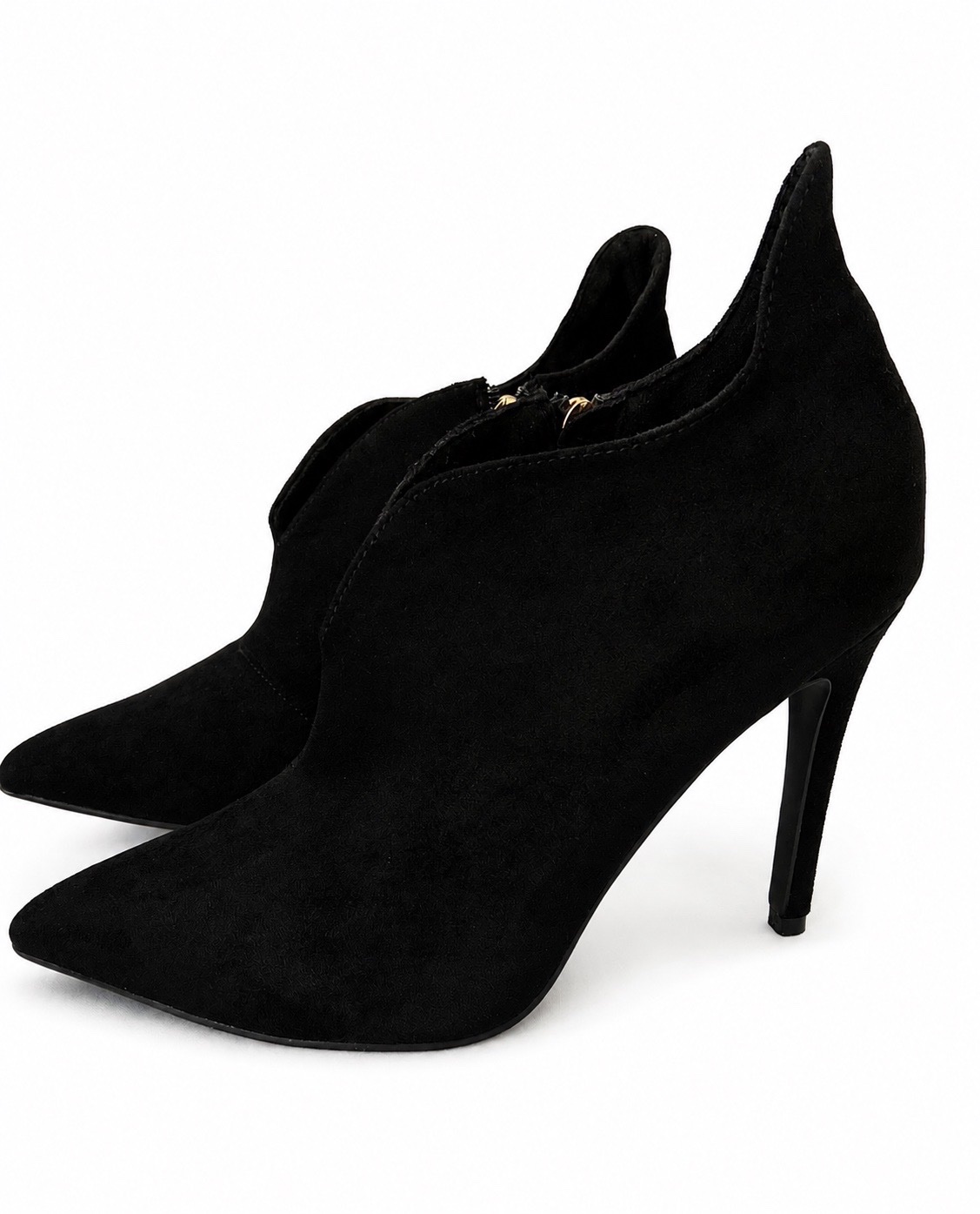 Une bottines noires 