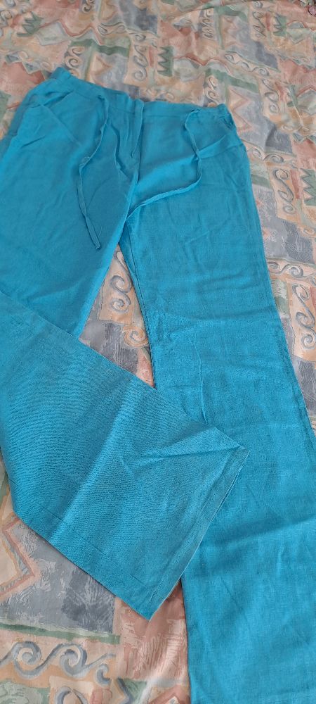 pantalon قمراية