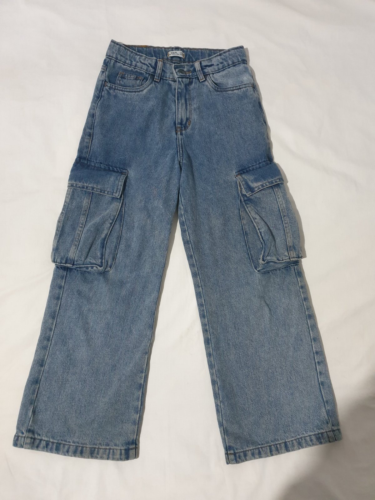 Jean zen cargo ample bleu lavé taille 10ans