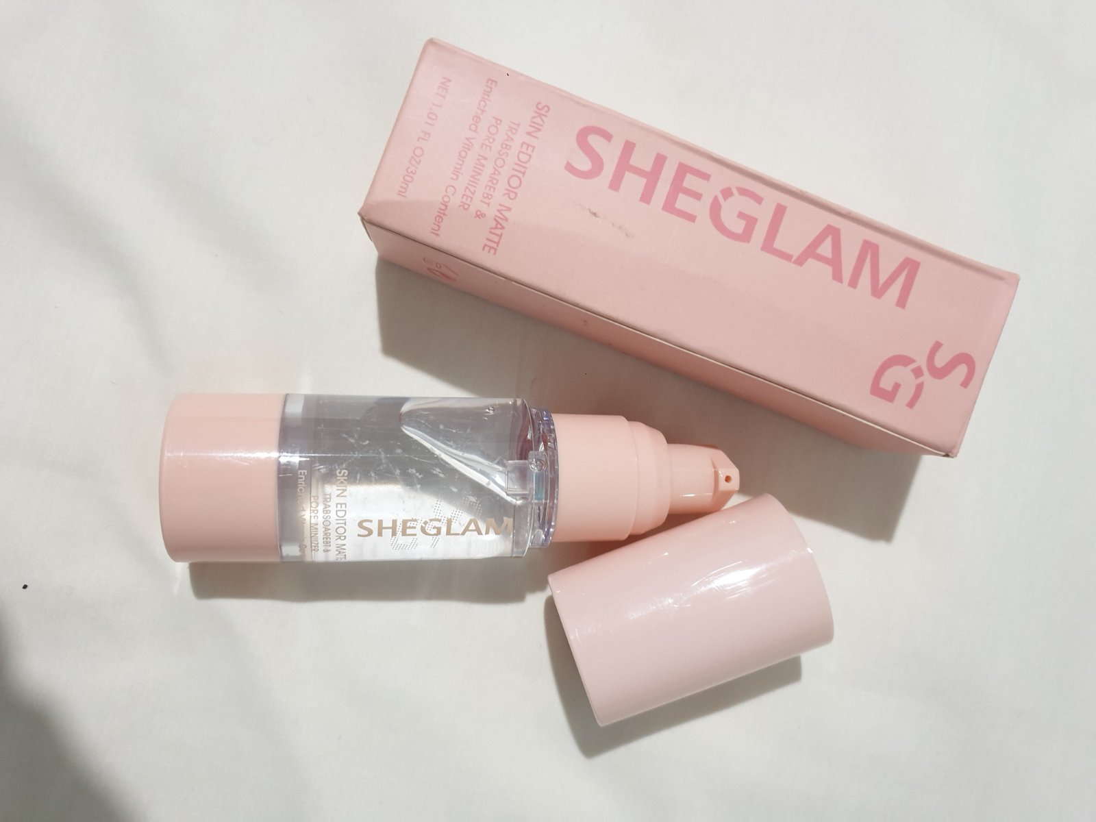Sheglam Skin Editor Matte Pore Minimizer, un primer matifiant pour le visage. 