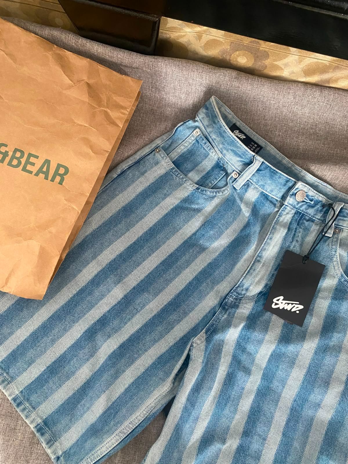 Short en jeans baggy pull&bear stwd taille 42 neufs avec étiquette 