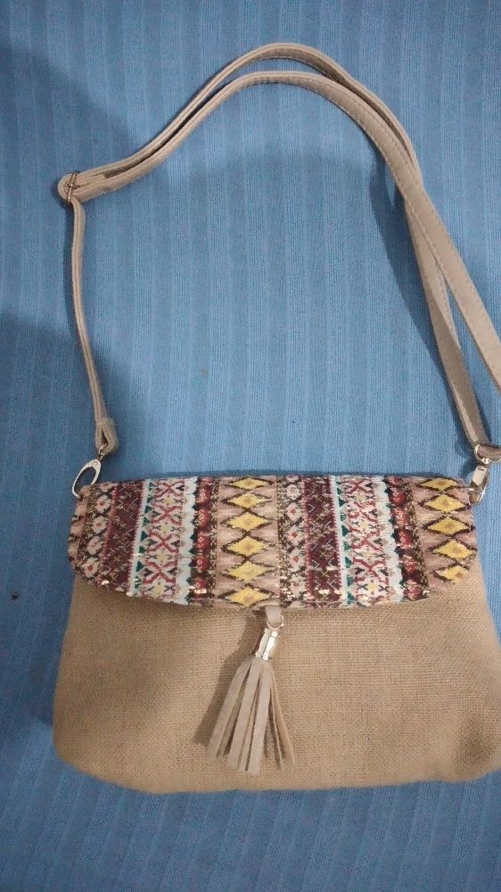 sac à bandoulière en jute de la marque Strass Accessories