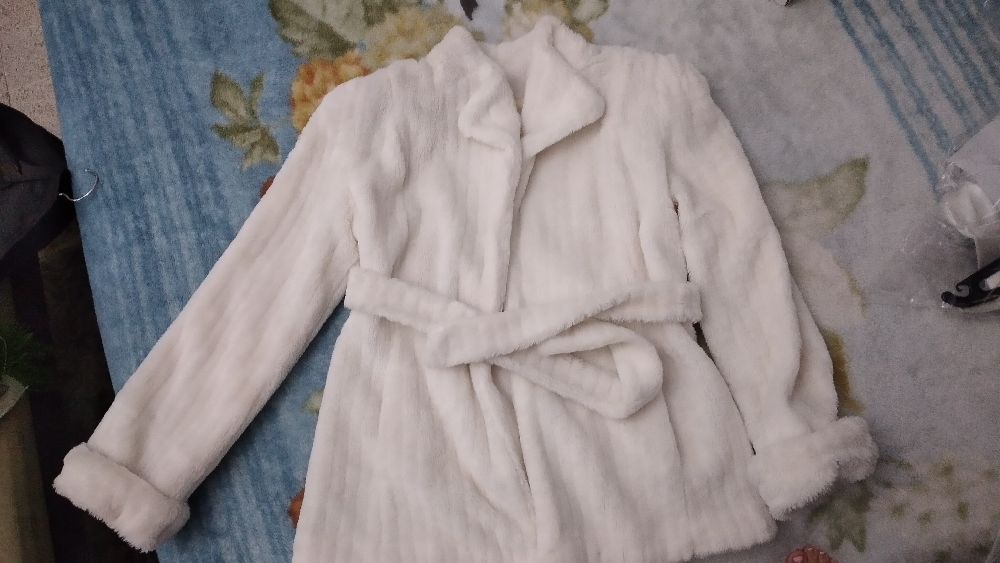veste en fausse fourrure 